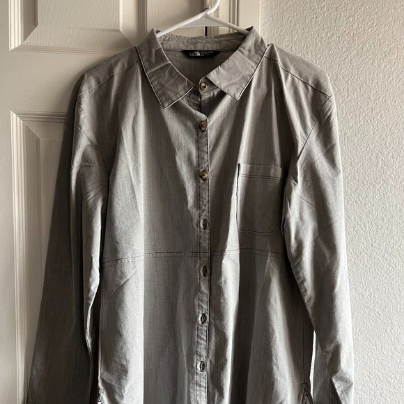 North Face button down shirt - Picture 1 of 2